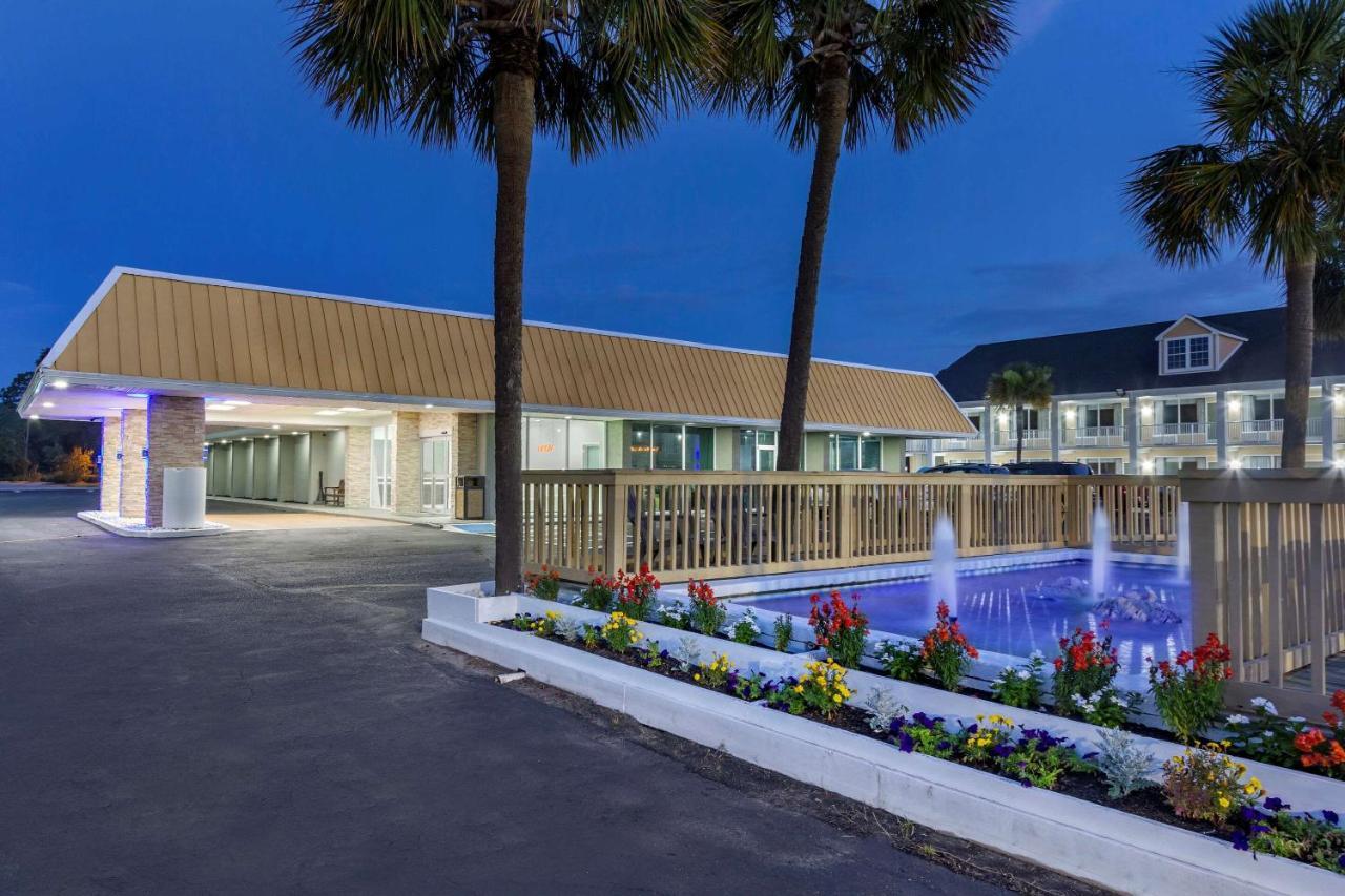 Quality Inn & Suites Pawleys Island Exterior photo