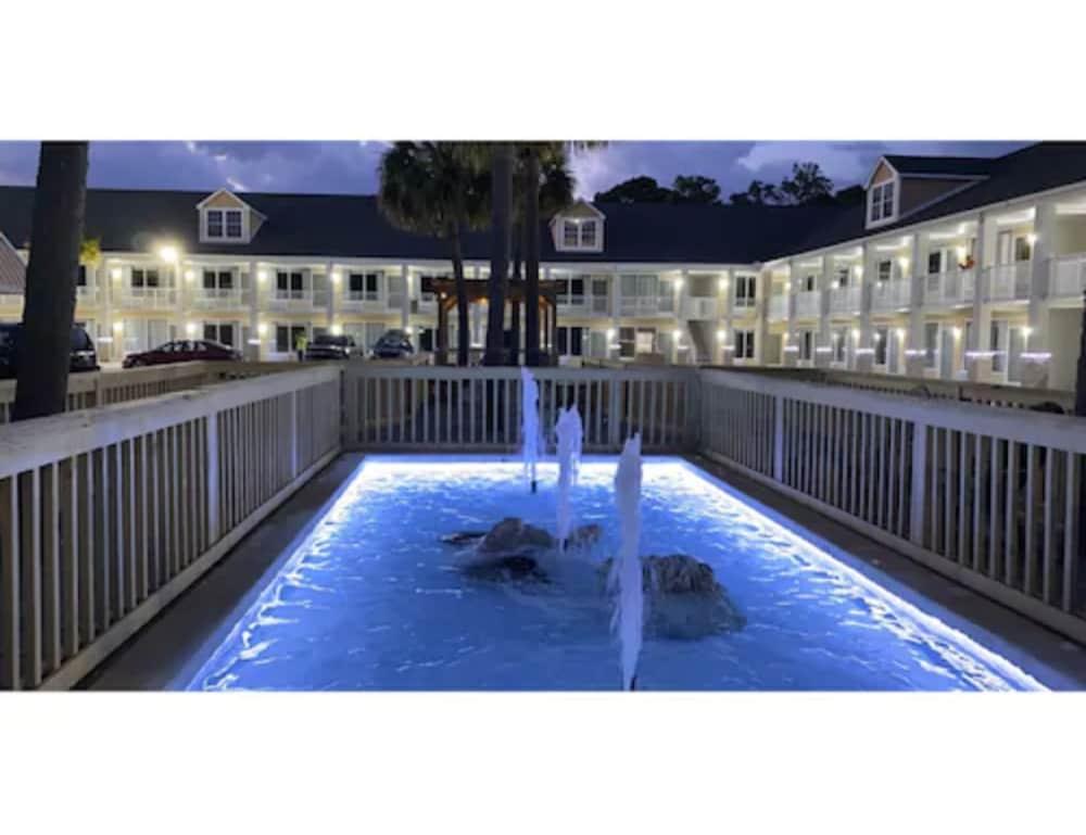 Quality Inn & Suites Pawleys Island Exterior photo