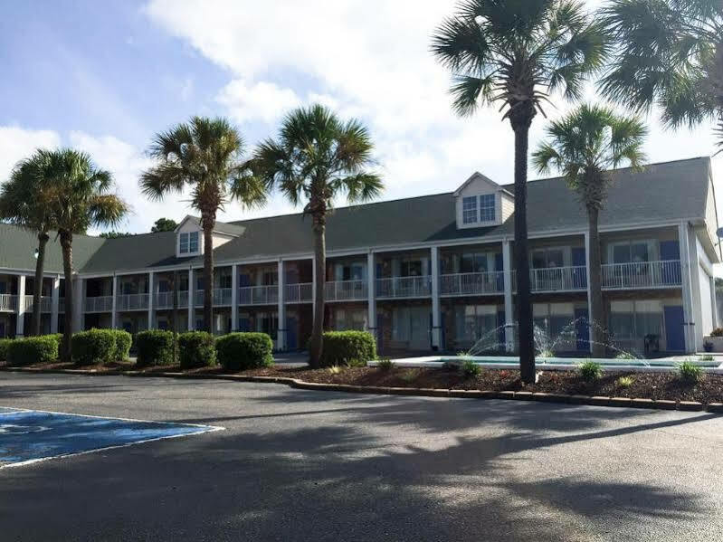 Quality Inn & Suites Pawleys Island Exterior photo